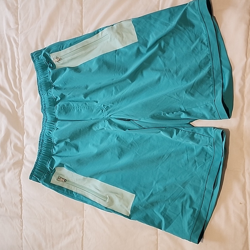 Lululemon Vintage Shorts Mens Lg Tiffany Blue/Turquoise